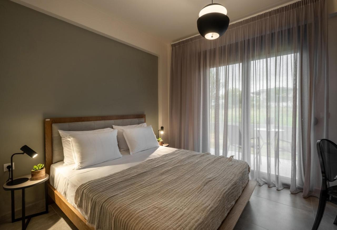 Iris Suites Nikiti Zewnętrze zdjęcie
